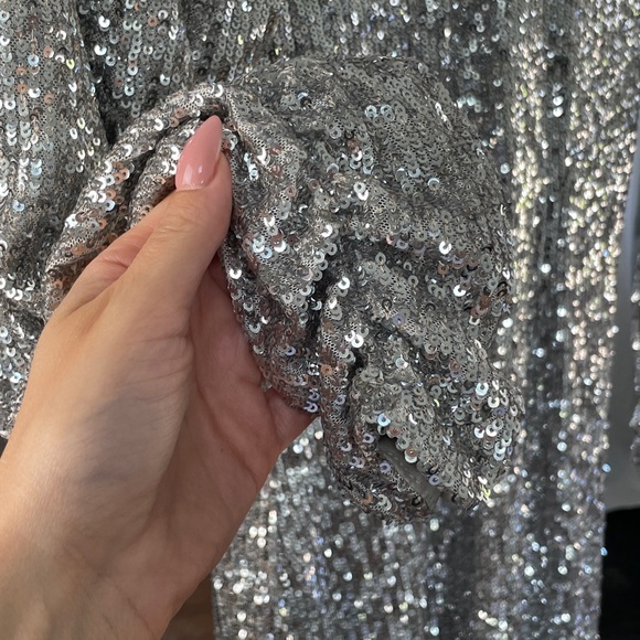 ✨DREAMY Sequin Party Dress✨ - Picture 5 of 7